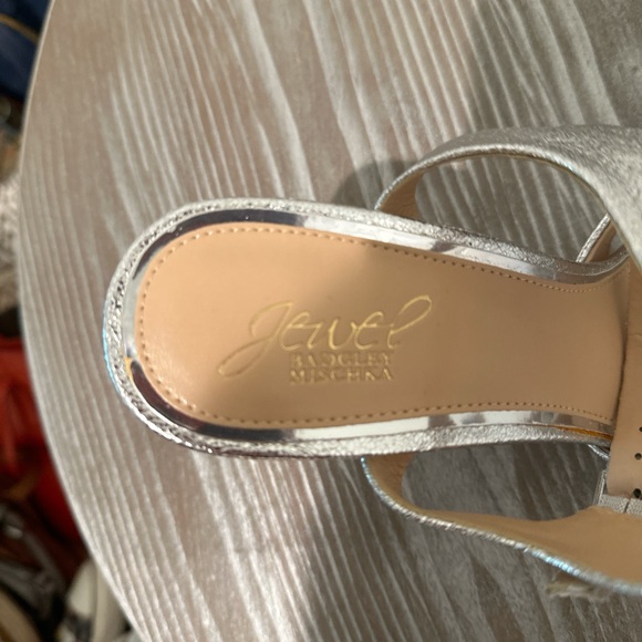Jewel by Badgley Mischka Rhonda heels in Silver Textile Sz 9 - Picture 7 of 7